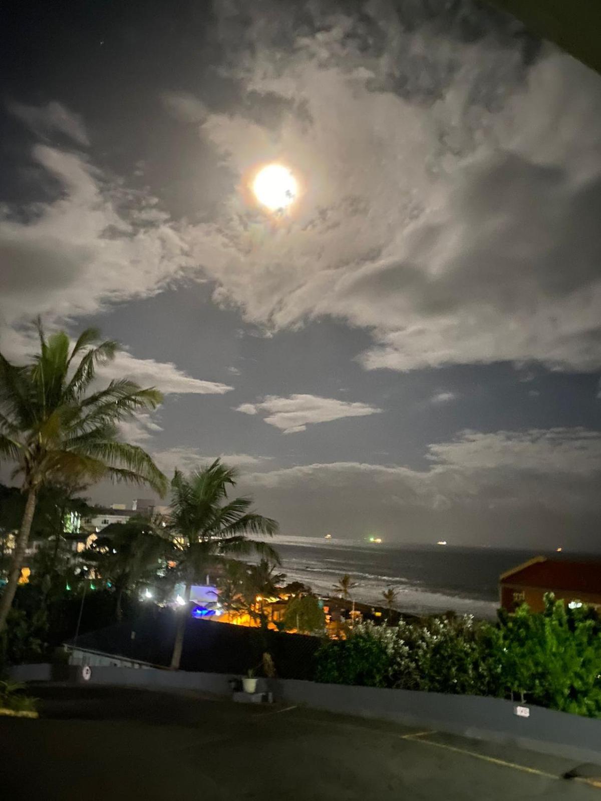 511 Umdloti Resort Beachfront 1Bed Self Catering Apartment Sea View Luaran gambar